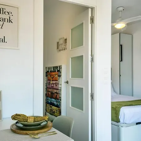 Апартаменты Pink Vistalegre - Winter By The Sea Торевьиа